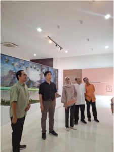 The Museum of Bio-Paleoanthropology at the Faculty of Medicine, Public Health, and Nursing (FK-KMK) of Gadjah Mada University welcomed a visit from Prof. Zixu Mao, M.D., Ph.D., a professor of Pharmacology and Neurology from Emory University School of Medicine, Atlanta, United States.