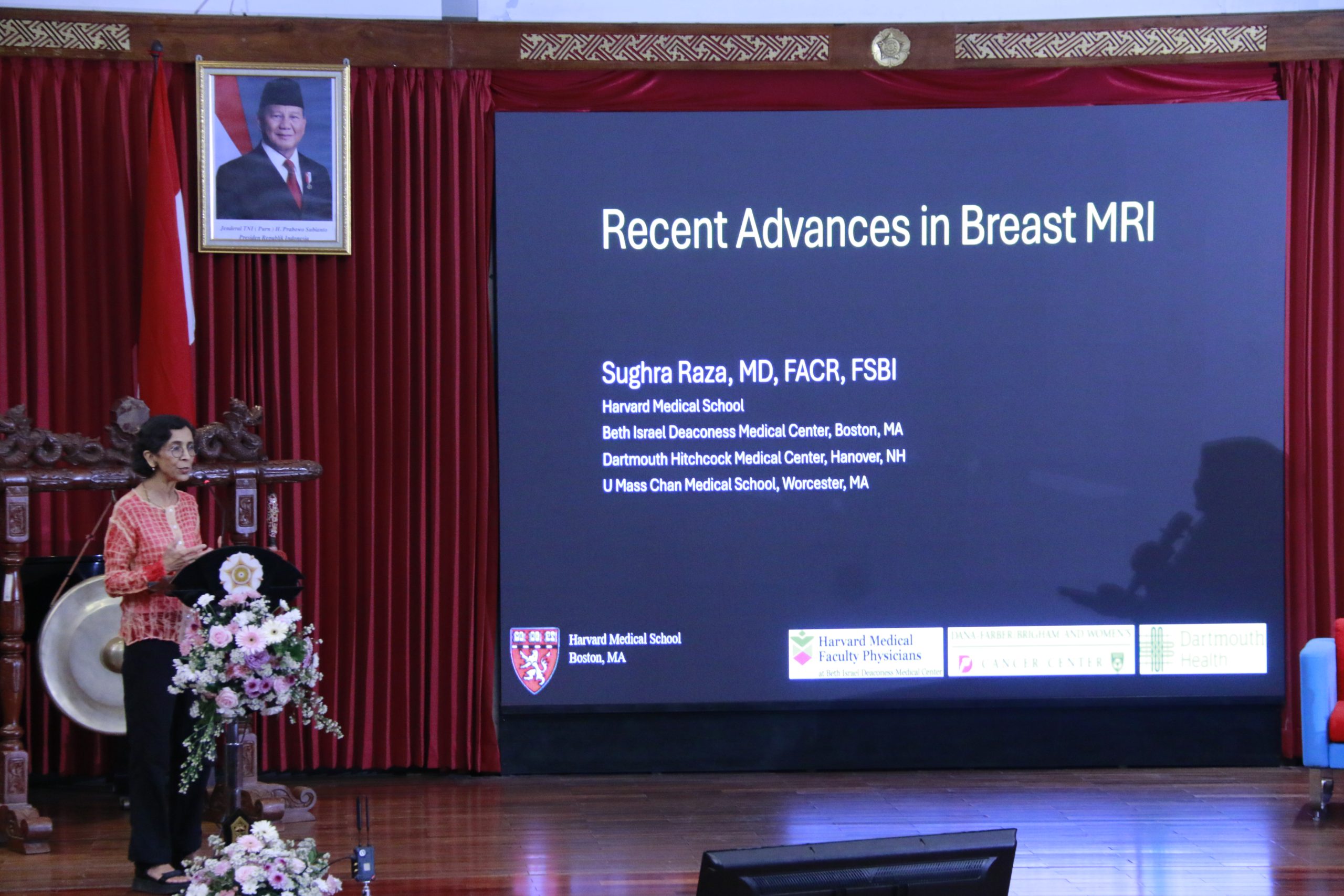 Departemen Radiologi FK-KMK UGM menyelenggarakan kegiatan “Visiting Professor and Guest Lecture, Symposium Advance Breast Imaging” pada Jumat-Sabtu, 24-25 Oktober 2025.
