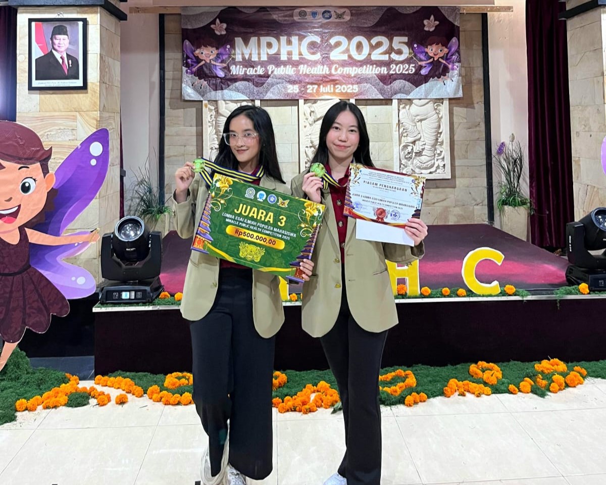 Mahasiswa Program Studi Kedokteran angkatan 2024 meraih prestasi di Miracle Public Health Competition (MPHC) 2025.